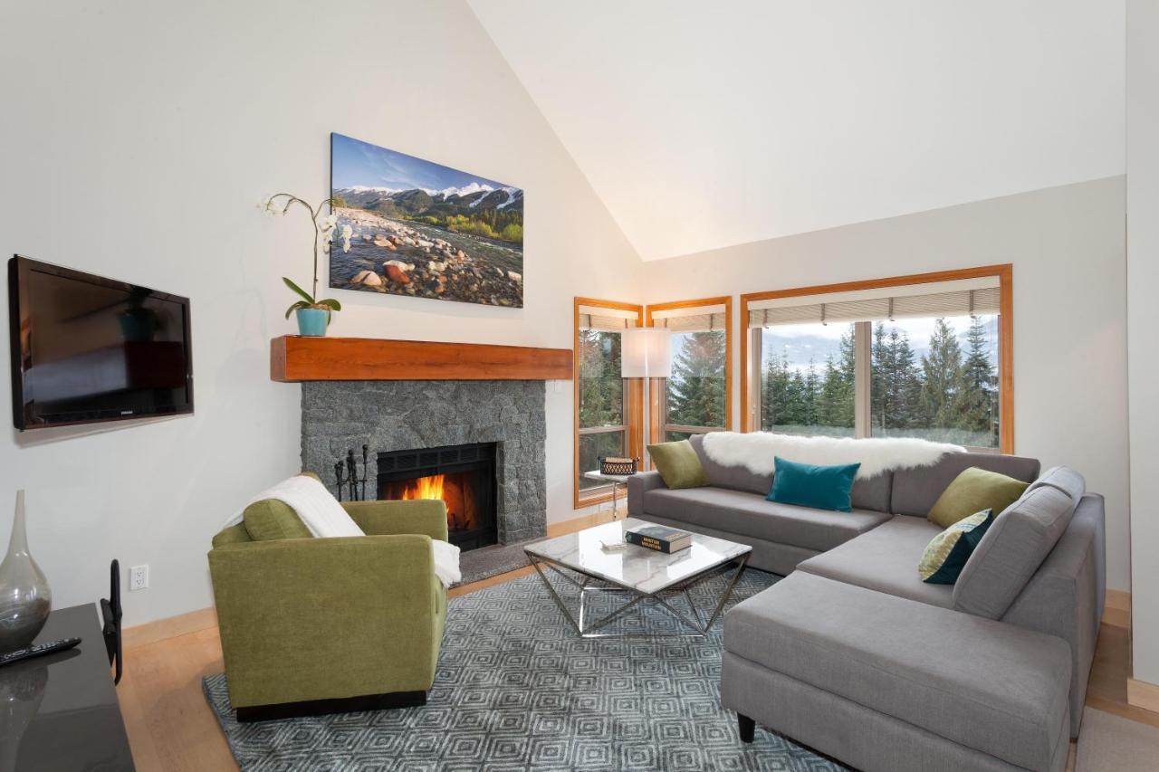 Painted Cliff 11 | Dog Friendly! Ski-In Ski-Out Benchlands Townhome W/ Hot Tub & Fireplace Whistler Zewnętrze zdjęcie