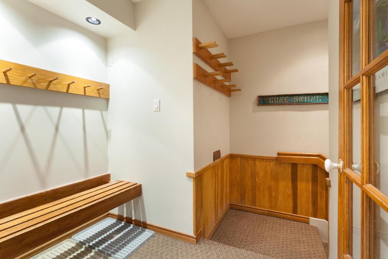 Painted Cliff 11 | Dog Friendly! Ski-In Ski-Out Benchlands Townhome W/ Hot Tub & Fireplace Whistler Zewnętrze zdjęcie